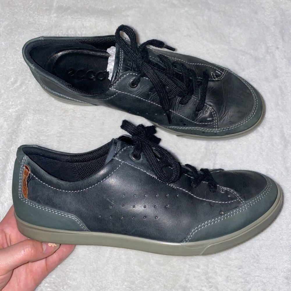 Ecco black gray soft leather sneaker Size EU 41 (M 7-7.5 W 10-10.5)